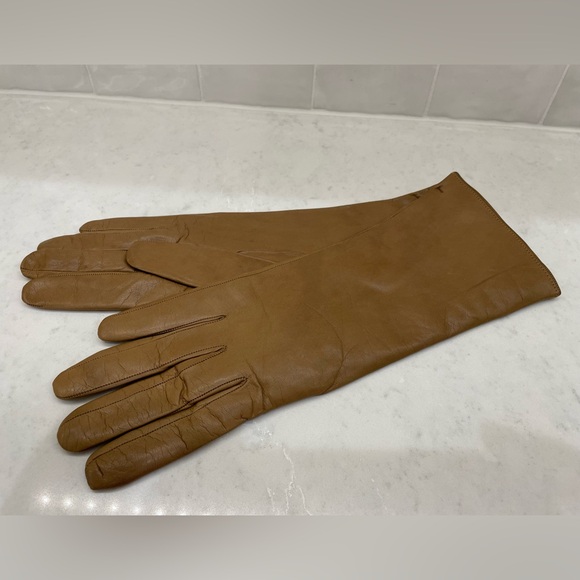 NWOT Buttery-Soft Tan Leather, Cashmere-Lined Gloves - Picture 2 of 2